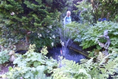 The fountain on a timer suprised everybody when it started up